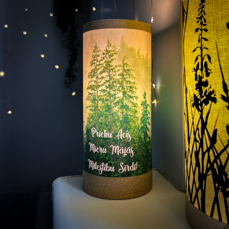 Mežā!/19 cm augstumā/